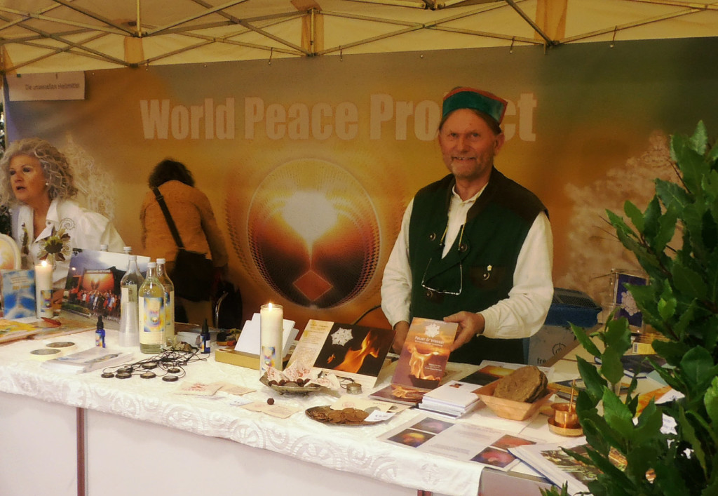 Homa Therapy teacher Reiner Szcypior at the Healthy and Happy Fair in Klagenfurt, Austria.